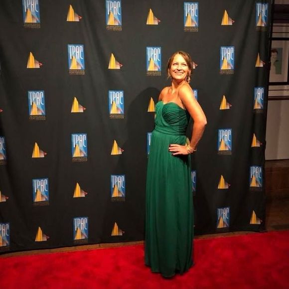 Meet your Posher, Debra - Picture 1 of 1